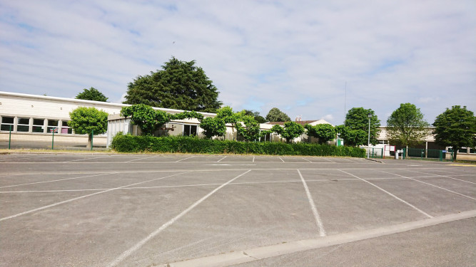 394a739734ec4089268c93054622621b_ECOLE_DU_M copie.jpg